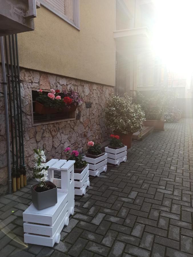 Stanza Maggiore Parma Exterior foto